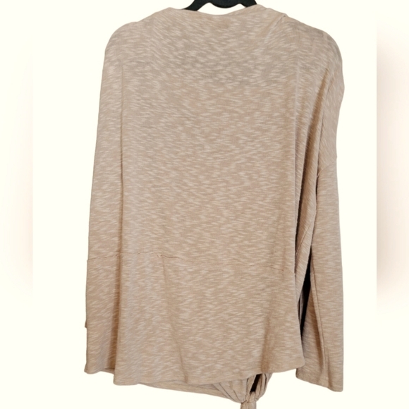 EASEL Raw Seam Oversized Sweater - Picture 3 of 7